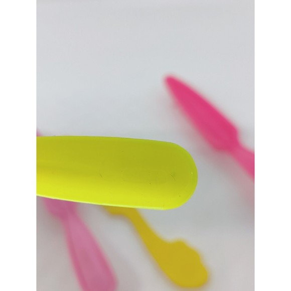 Vintage Barbie 1981 Magic Curl Brush Lot 3 Hair Brushes 1 Comb 1980s Doll Mattel - Picture 6 of 8